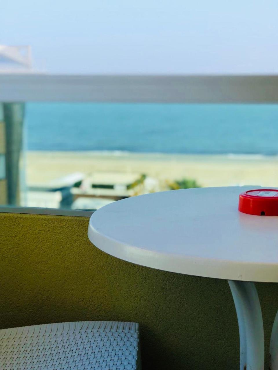 Hotel Montecarlo - Vista Mare Con Piscina & Area Fitness Riccione Zewnętrze zdjęcie